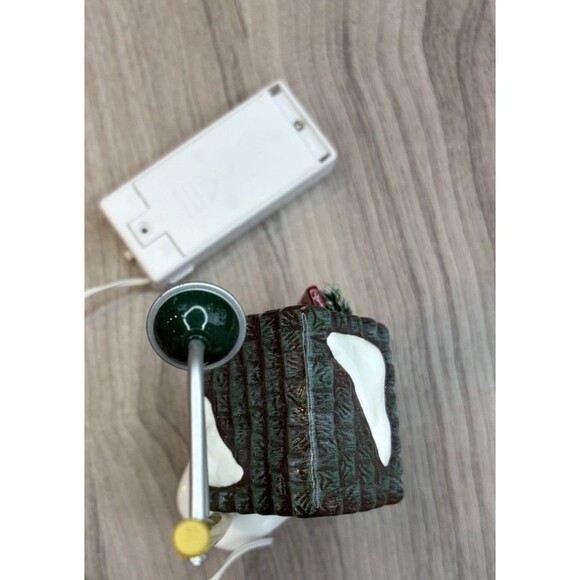 DEPARTMENT 56 BACKWOODS OUTHOUSE 56.55036 - Picture 5 of 14